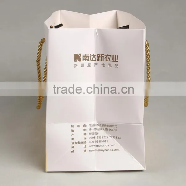 New Design Paper Hand Bag With Deep Space and Golden Handle for Health Protection Products photo-3