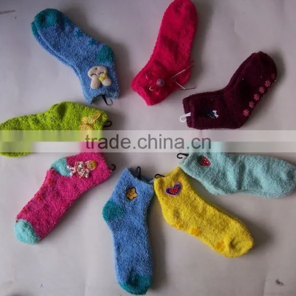 Girls Gender and Adults Age Group Ankle Fuzzy Sock photo-5