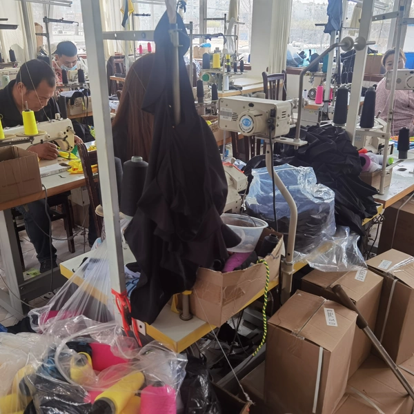 Liaoning Xiangyi Garment Trading Co., Ltd company overview - view 3