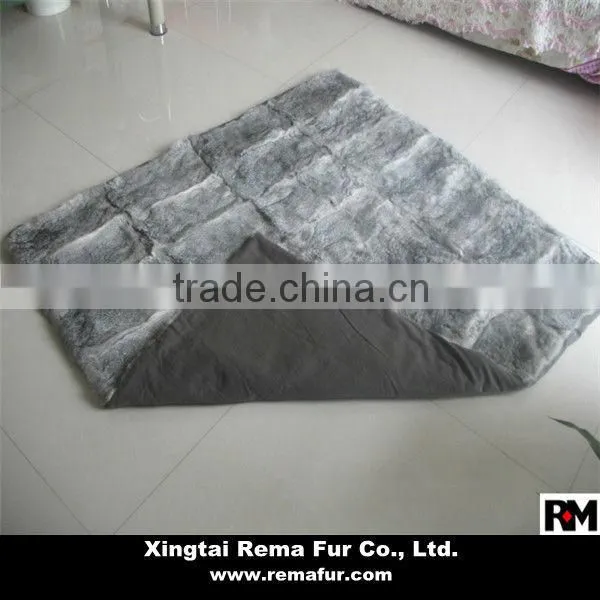 2014 Hot Selling High Quality Rabbit Fur Carpet in Natural Color photo-4