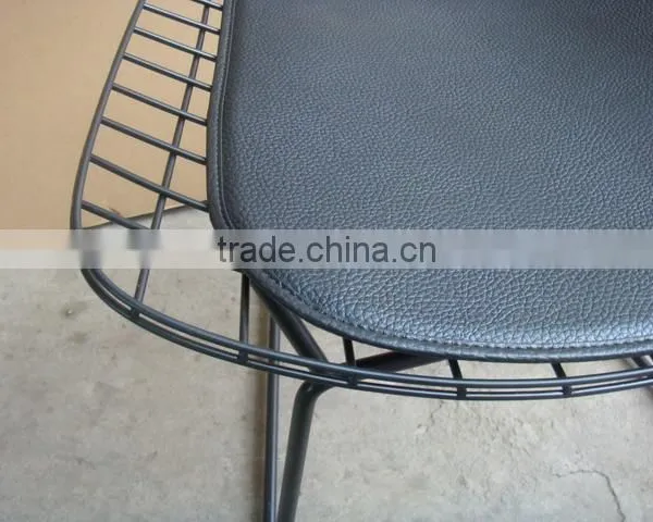 Powder Coated Black Wire Bar Stool With Seat Pad photo-6