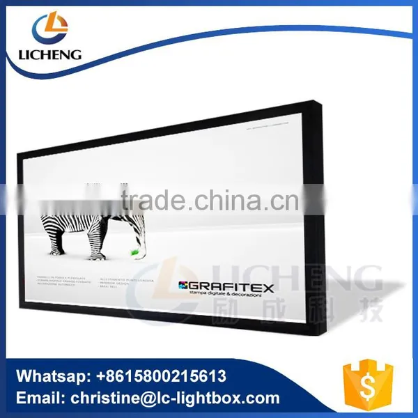 Backlit Wall Mounted Scrolling Advertising Light Box photo-3