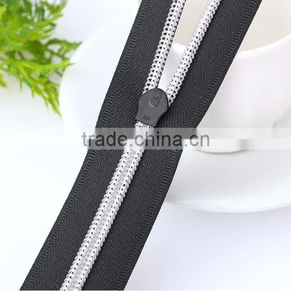 2016 High Quality Waterproof Zipper Ykk Invisible Zipper photo-5