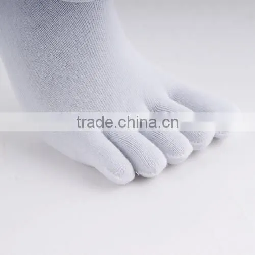 White Color Five Toe Sock photo-3