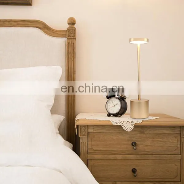 2021 New Products Modern Nordic Business Hotel Restaurant Table Lamp Rechargeable Cordless LED Desk Lamp photo-5
