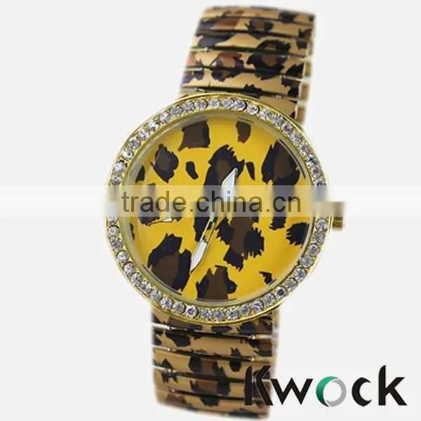 Lady Promotional Fashion Waves Quartz Watch Wristwatches photo-3