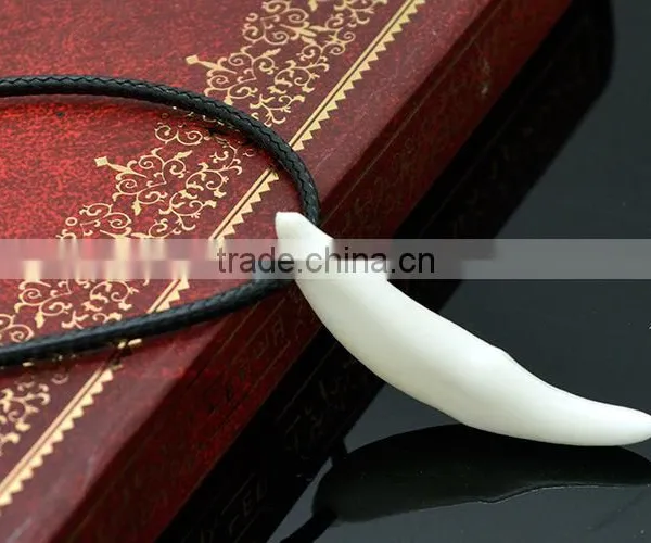 2015 Unique Design Tibet Style Beige Wolf Teeth Pendant Necklace Men Crystal Wolf Tooth Pendant photo-5