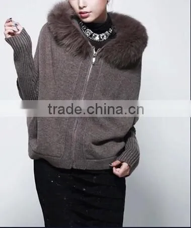 Stylish Merino Wool Sweater With Raccoon Fur photo-2