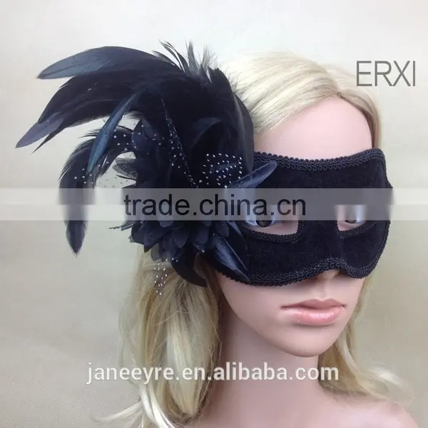 Wholesale Masquerade Party Mask With Feather photo-4
