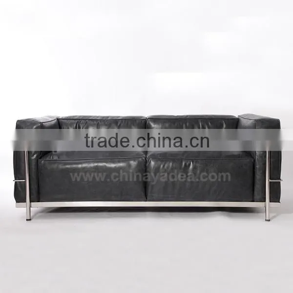 LC3 Sofa and Loveseat Set photo-2