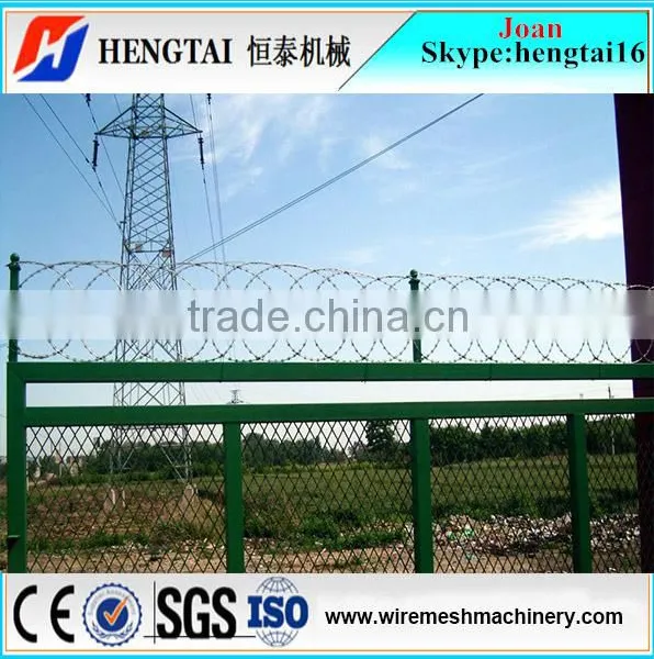 Paddock Field Prison Grassland Security Fence Razor Wire Making Machine photo-2