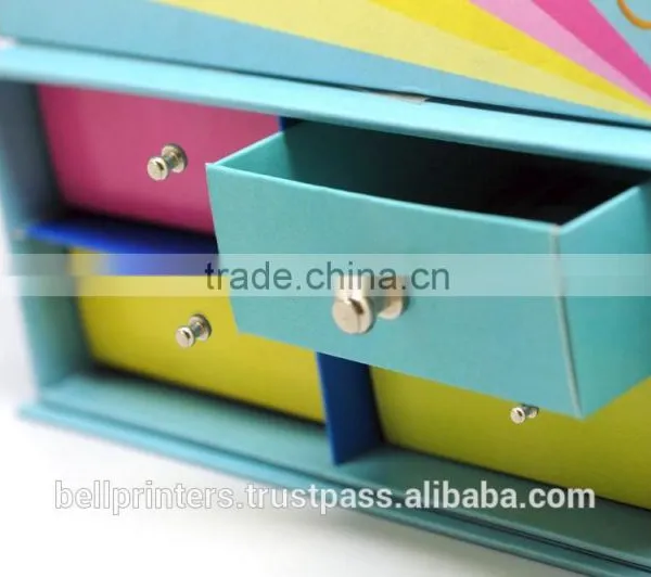 Multi Color Rigid Box With Window & Tray photo-2
