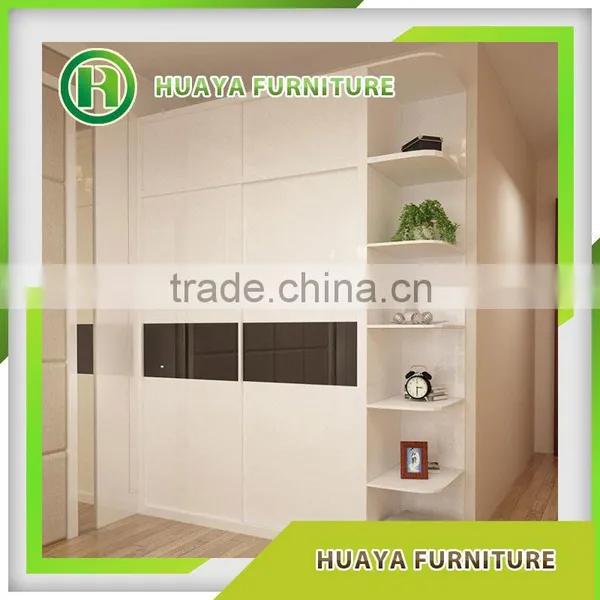 China Factory Modern Style Laquer Finished Wardrobe photo-2