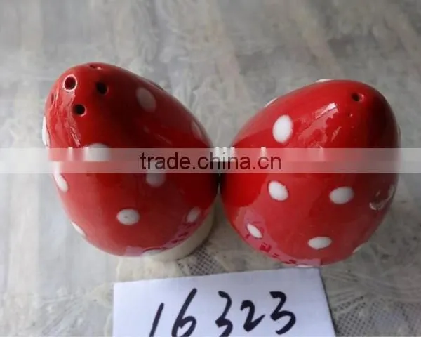 Ceramic Mushroom Salt and Pepper Shaker Personalized Design photo-2