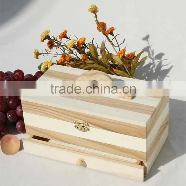Simple Wood Ring Box in Wood photo-2