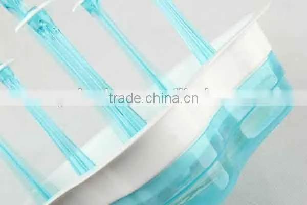Flower Shaped Plastic Cup Holder photo-3