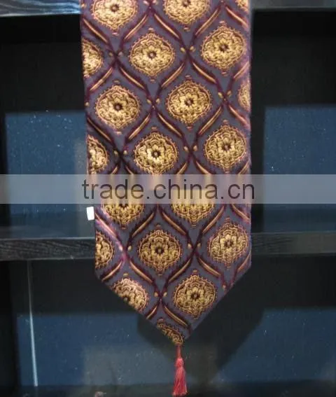 Fashion table runner