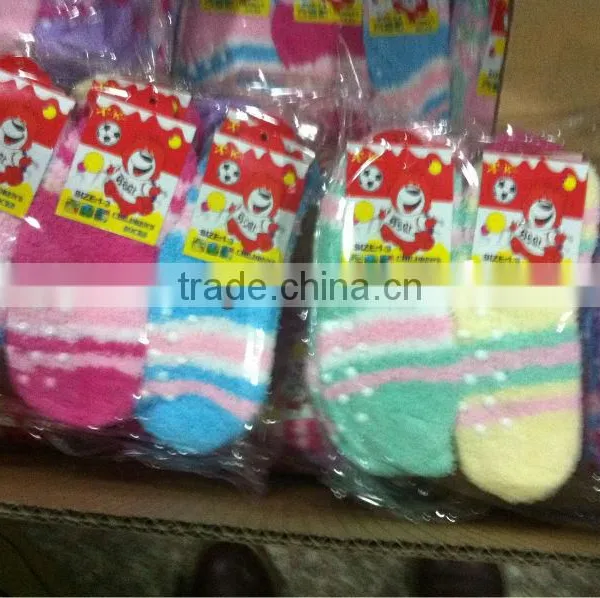 Hot Sale Popular Children's Microfiber Antiskid Socks Warm Socks for Winter 3 Sizes for 1-12 Years Old photo-4