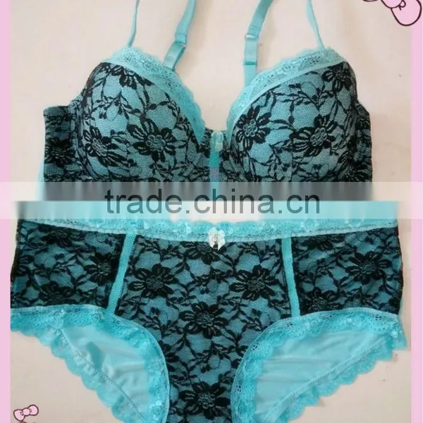 Plus Size Lace Bra Set photo-2