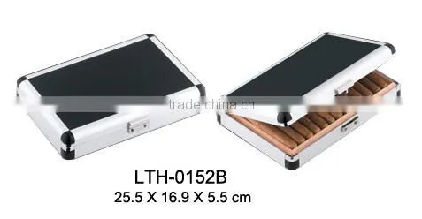 Portable Cigar Humidor Set photo-2