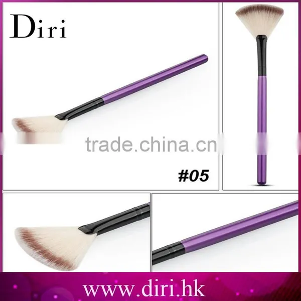 Black Fan-Shaped Handle Facial Brush Skin Care Makeup Tool Facial Concealer Makeup Brush photo-5