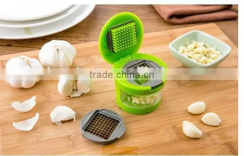 Cy283 Mini Multifunction 2 Stainless Steel Blades Garlic Press Chopper Mincer photo-3