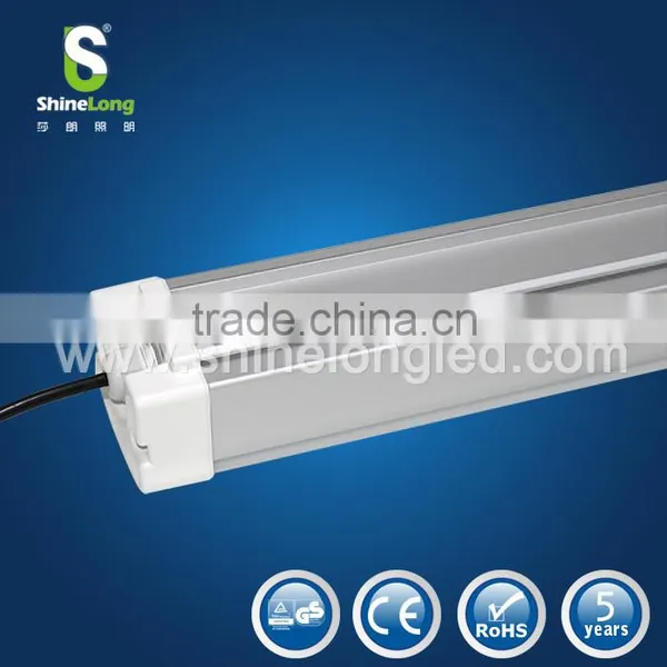 High Lumens & Easy Installation IP65 Clear Led Tri-proof Light for Packing Lots, Warehouse, Cleaning Room, Duck Shelter photo-3