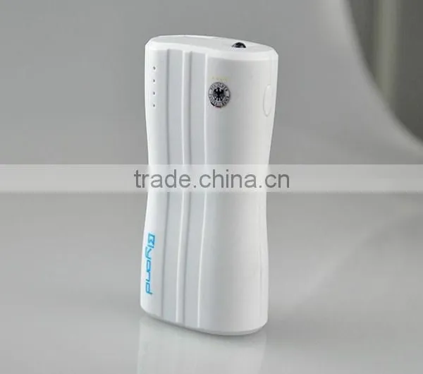 CE FCC RoHS Led Light Portable Power Bank Battery for Cell photo-4