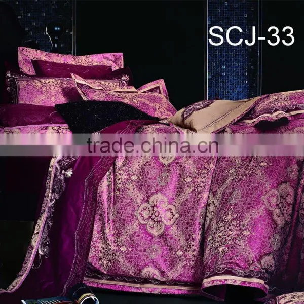Hot Selling Dubai Luxury Jacquard Embroidery Bedding Set