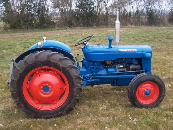 High Efficiency Agricultural Farm Tractor 55HP Shuttle Shift Air Conditioner
