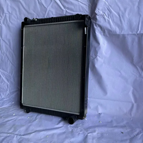 CHINA Radiator 1301010-KM6E0 Aluminum Radiator Dongfeng Truck Parts Manufacturer photo-4