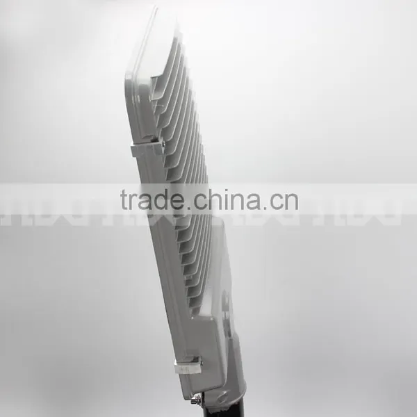New Arrival Die-casing Aluminum Lamp Body 60w Solar Led Street Light photo-5