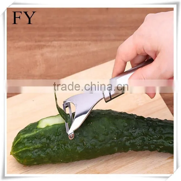 High Quality Stainless Steel Fruit and Vegetable Potato Peeler photo-3