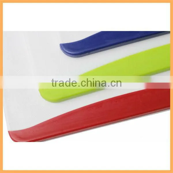 Non-slip Antibacterial Kitchen Plastic Cutting Chopping Board photo-3