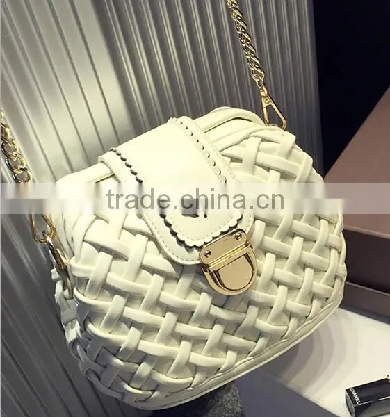 DY0133 Europea Retro Fashion Knitted Leather Chain Mini Bag photo-2