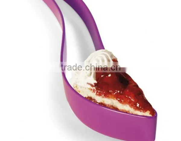 KH Quick Delivery Time Useful Plastic Cake Server photo-4