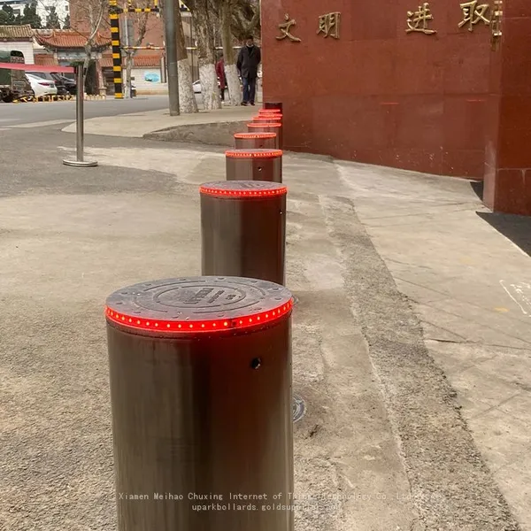 Safety Barrier Parking Driveway Security Bollard 304 SS With Led Light Metal Post Automatic Bollards photo-3