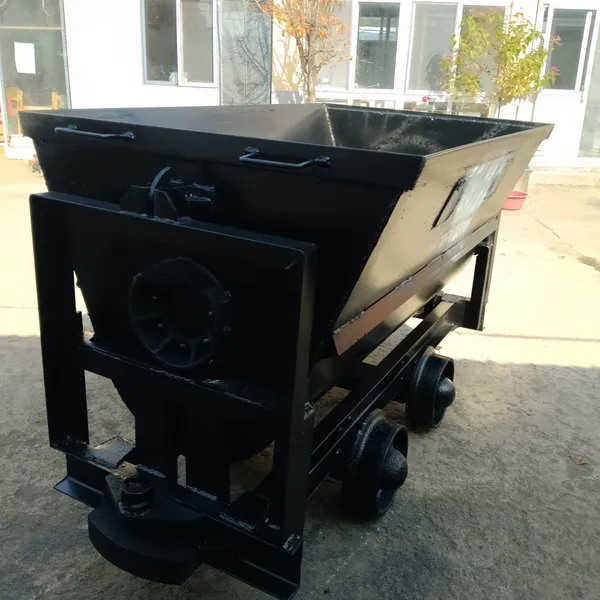 Senteng Coal Mine’s Durable Dump-type Mine Car Underground Track Transportation Equipment