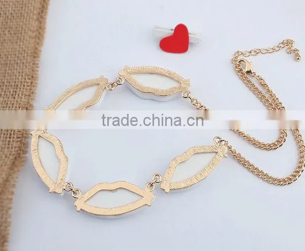 Newest Exaggerate High Quality Alloy Sexy Lip Necklace Europe and America Jewelry Wholesale photo-4