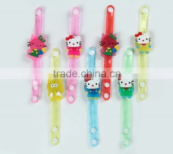 Hello Kitty Cat Cartoon Lovely Girl Customised Flashing Colorful Nights LED Necklace photo-3