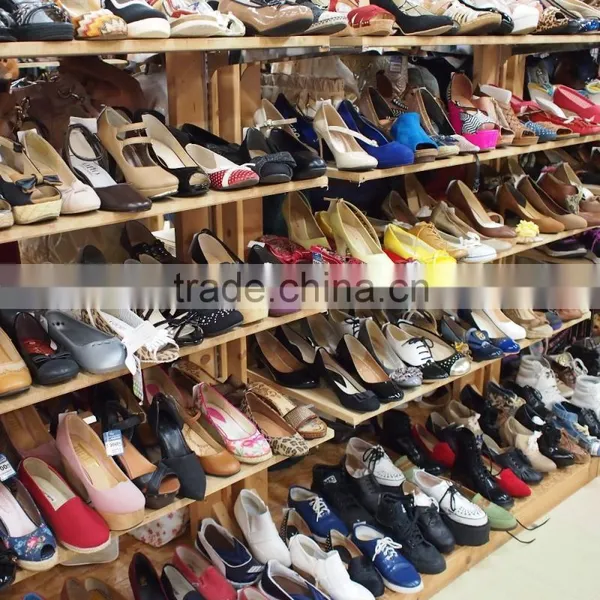 Various Kinds of in Stock Second Hand Leather Shoes in Wide Range of Sizes photo-4