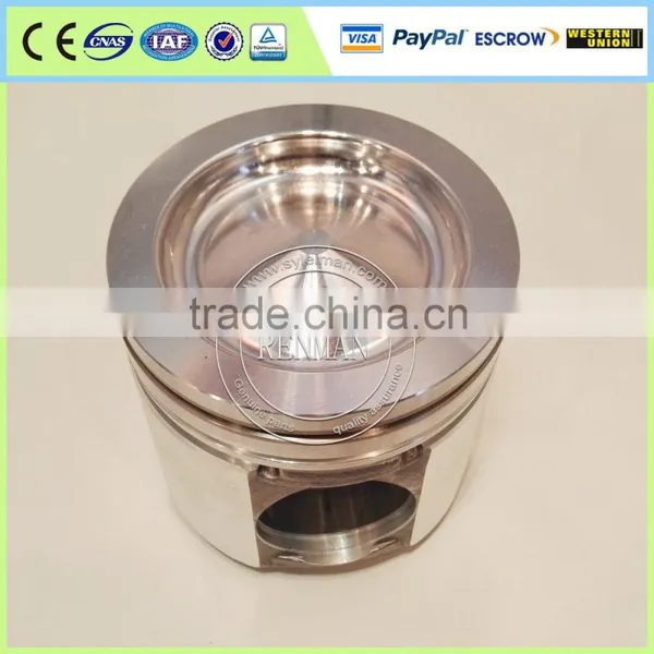 ISC QSC8.3 piston in engine block 5284442
