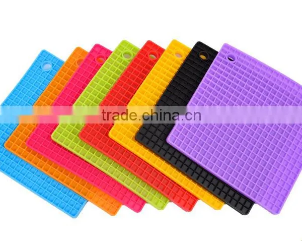Hanging Style Dishwasher Safe Silicone Table Mat Coffee Cup Holder photo-3
