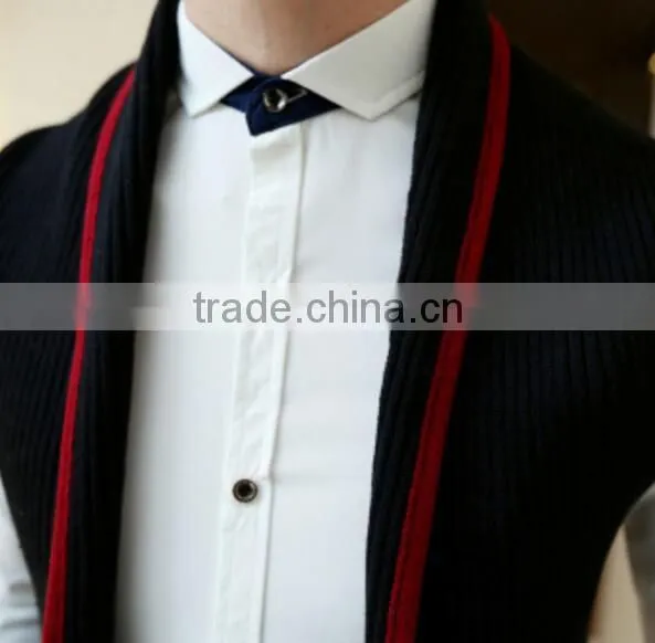 Wholesale 100% Acrylic Navy Blue Cable Knitted Sleeveless Vest Sweater photo-3
