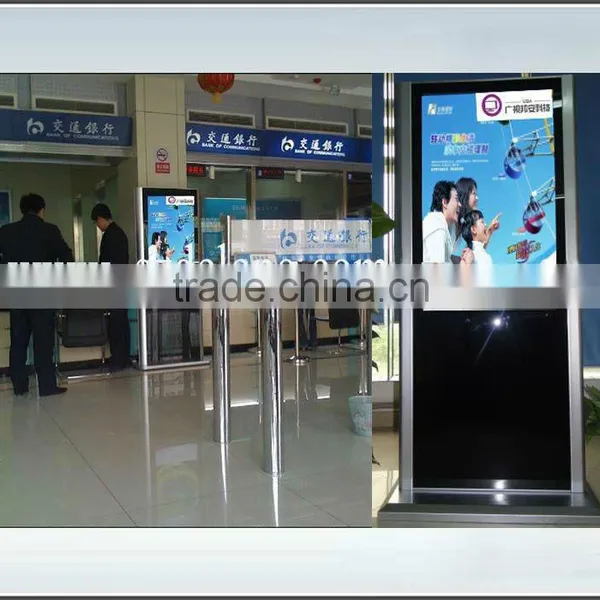 Solar Mobile Phone Charging Kiosk photo-2