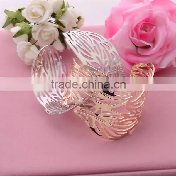 Latest Design 2016 Openings Alloy Bangles Gold Plated Bracelet Fashion Beautiful Pattern Hollow Bangle For Women/ photo-6