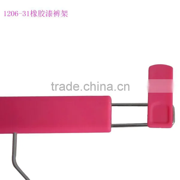 Pink Smooth Surface Rubberized Pant Hangers With Clips photo-5