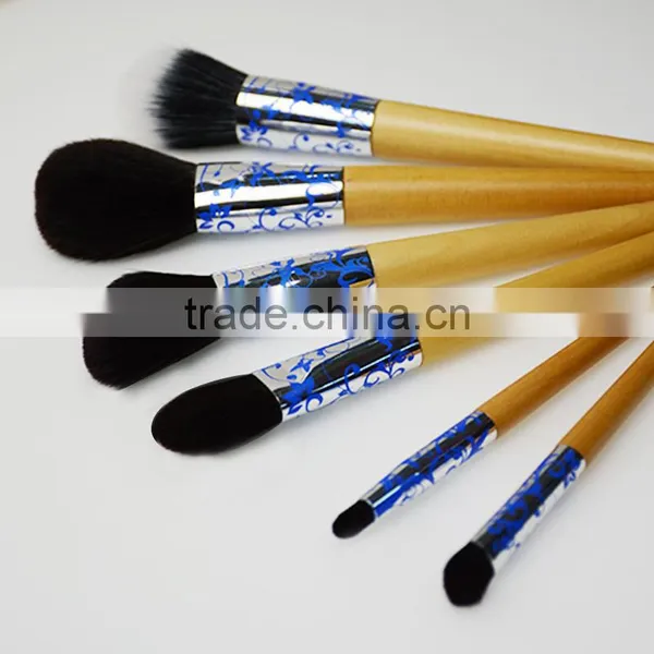 OEM Nylon Brush Material and Plastic Handle Material Oval Makeup Brush photo-2