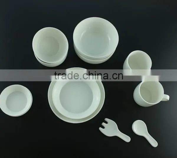 China Supplier New Premium Custom Design White Glazed Porcelain Dinner Set photo-2