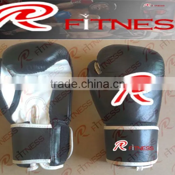 Boxing Gloves / Boxing Gear / Boxing Equipment